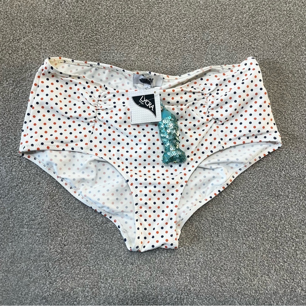 NWT Pez d’or high waist bakini bottoms size large